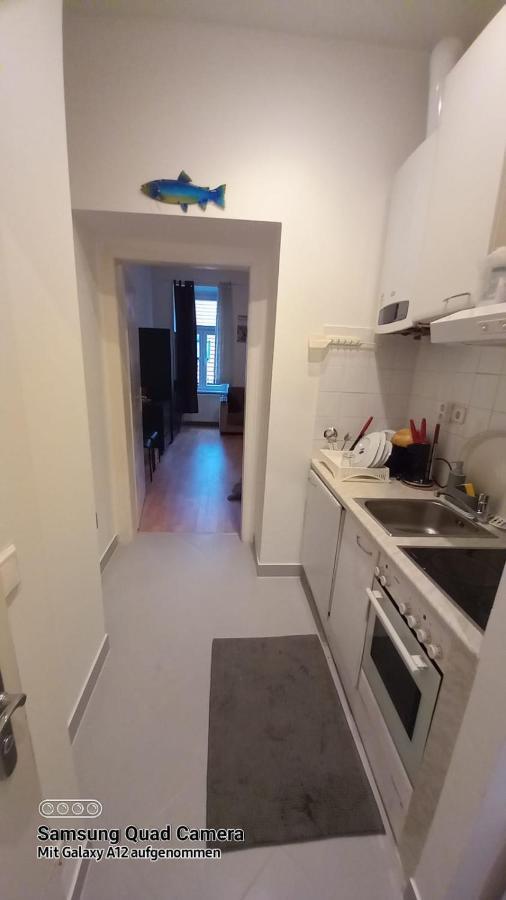 Vienna Center Studio Apartment Luaran gambar