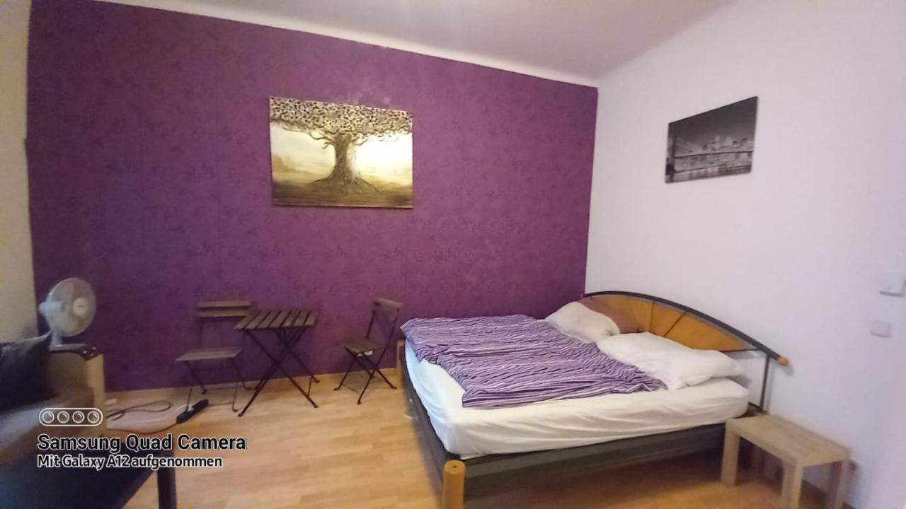Vienna Center Studio Apartment Luaran gambar